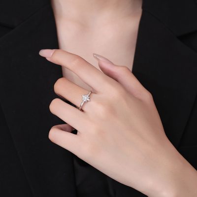 Nhẫn Bạc Nữ đính đá CZ Ngôi Sao 8 Cánh Natasha LILI 174026 3