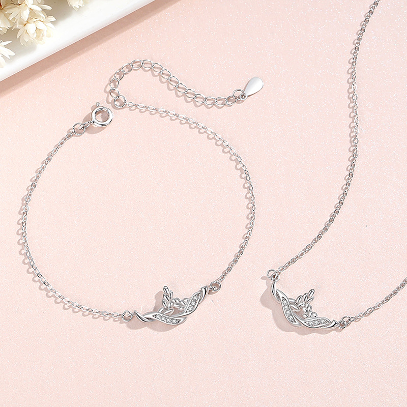 Lắc Tay Bạc Nữ đính đá CZ Cành Nguyệt Quế Bethany LILI 175016 3
