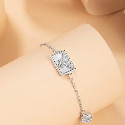 Lắc Tay Bạc Nữ đính đá CZ Hình Lá Thư Joanna LILI 175329 4