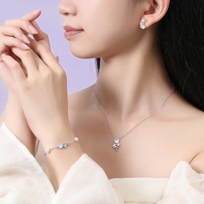 Lắc Tay Bạc Nữ đính đá CZ, Ngọc Trai Hồ điệp Navy LILI 176036 2