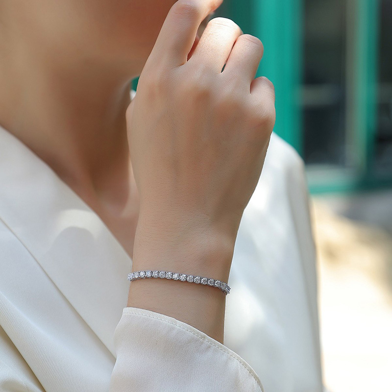 Lắc Tay Bạc Nữ đính Kim Cương Moissanite Miranda LILI 176210 3