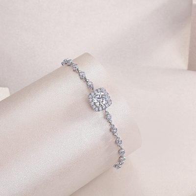 Lắc Tay Bạc Nữ đính Kim Cương Moissanite Mặt Vuông Daniella LILI 176379 5