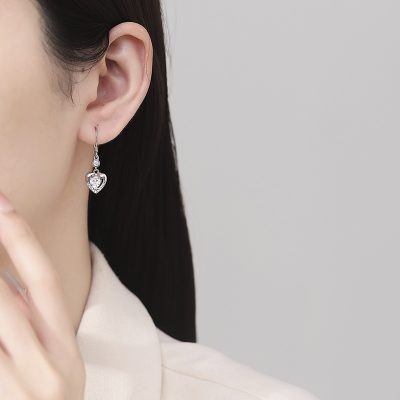 Bông Tai Bạc Nữ đính đá CZ Hình Trái Tim Valeria LILI 181672 4