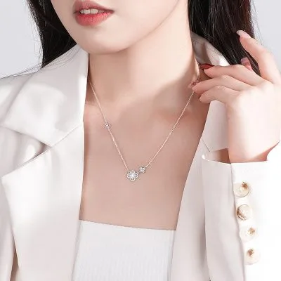Dây Chuyền Bạc Nữ đính đá CZ Cỏ 4 Lá Aaliyah LILI 181153 2