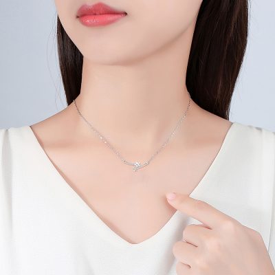 Dây Chuyền Bạc Nữ đính đá CZ Ngôi Sao May Mắn Lainey LILI 180965 2