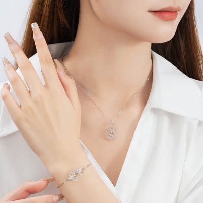 Dây Chuyền Bạc Nữ đính đá Mã Não Hồ điệp Eliza LILI 181231 2