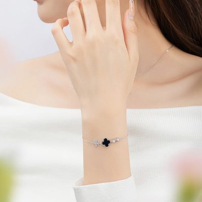 Lắc Tay Bạc Nữ đính đá CZ Hình Cỏ 4 Lá Yusra LILI 180508 5