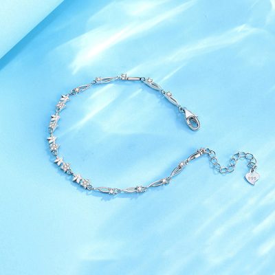 Lắc Tay Bạc Nữ đính đá CZ Ngôi Sao Lấp Lánh Icelynn LILI 180587 2
