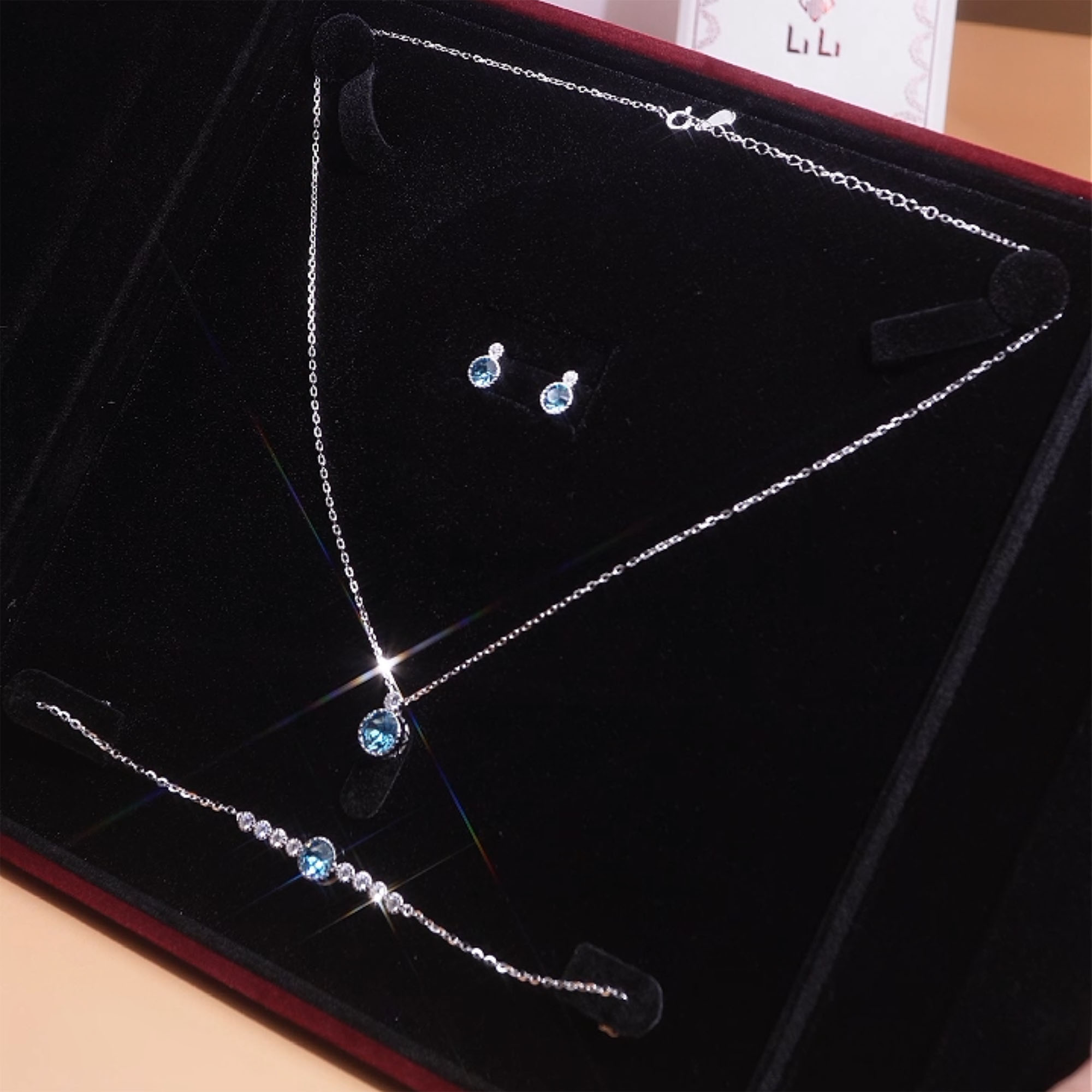 Bộ Nữ Trang đính Pha Lê Swarovski Trái Tim Của Biển Xanh