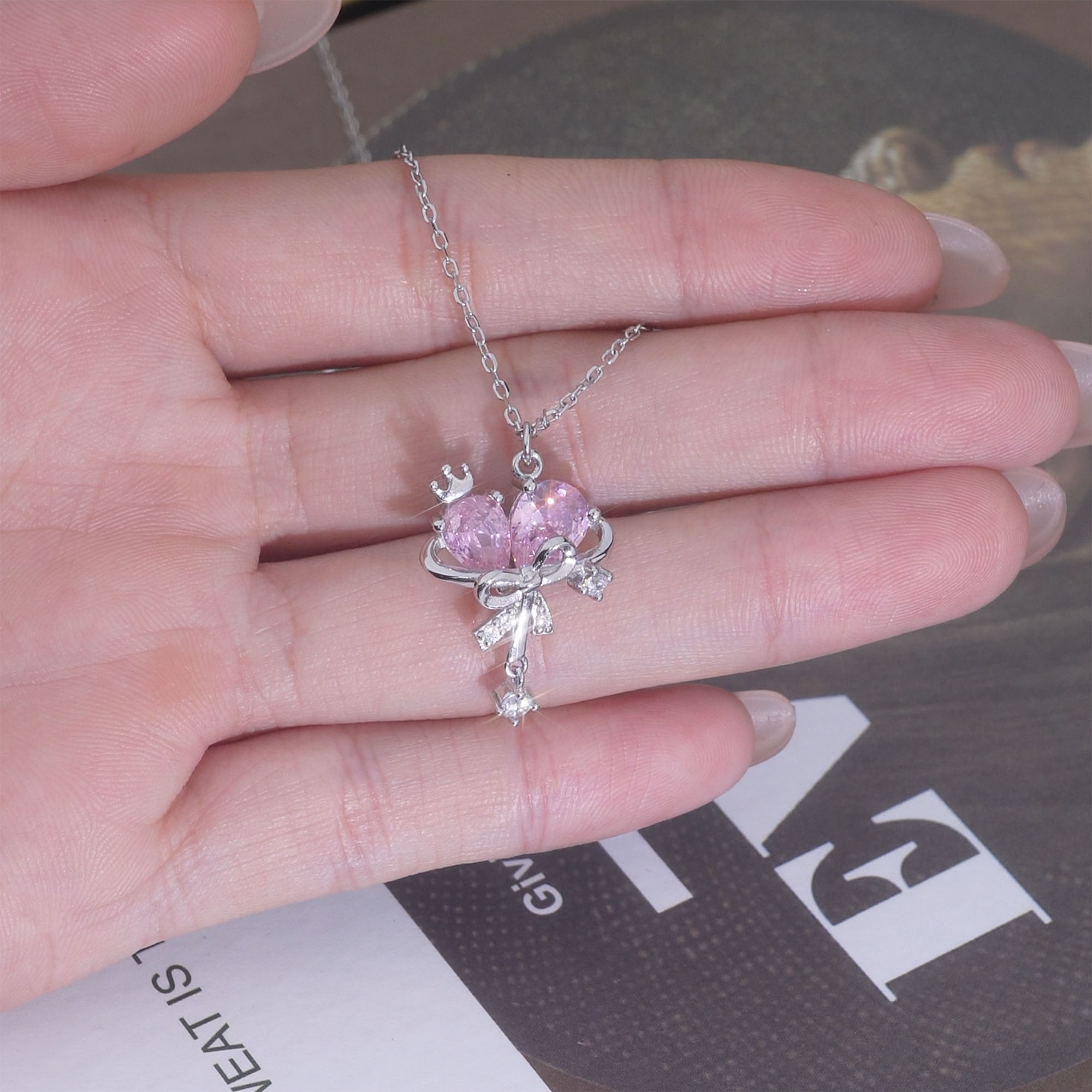 Dây Chuyền Bạc Nữ LiLi S925 đính đá CZ Cao Cấp Hình Trái Tim Vương Miện Marilyn LILI 105338