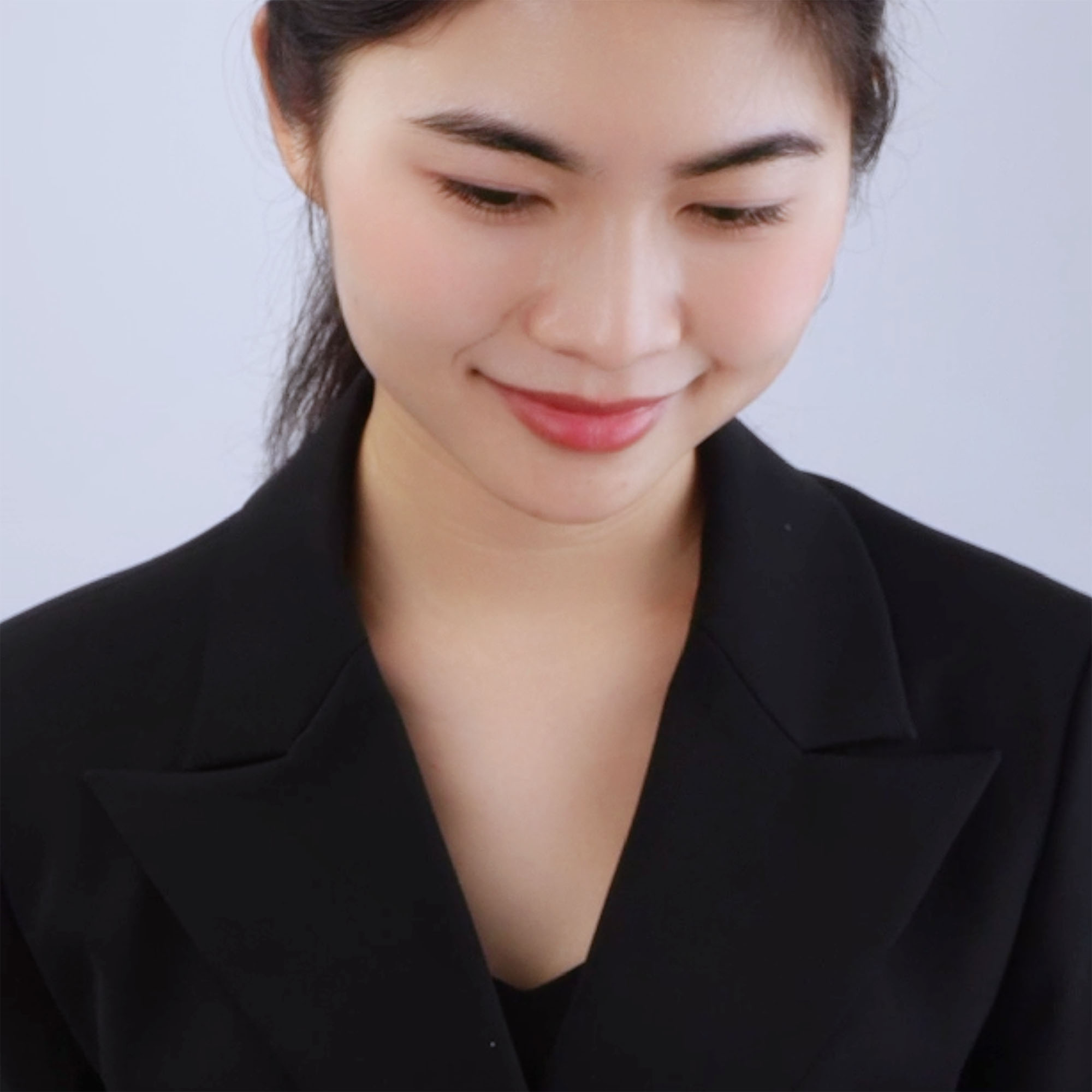 Khoảnh Khắc Nhận Ra Mình Cũng Xứng đáng được Yêu Thương