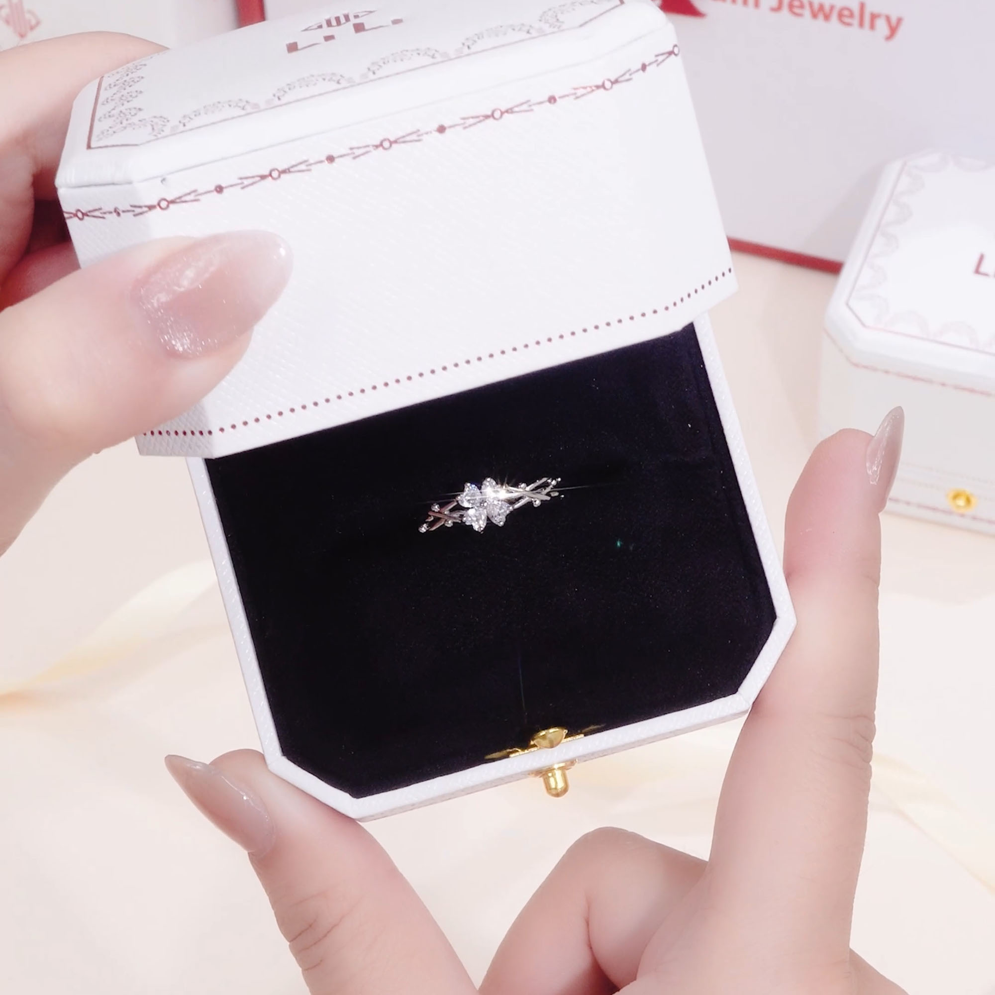Nhẫn Bạc Nữ đính đá CZ Hình Cỏ 4 Lá Kalani LILI 116042