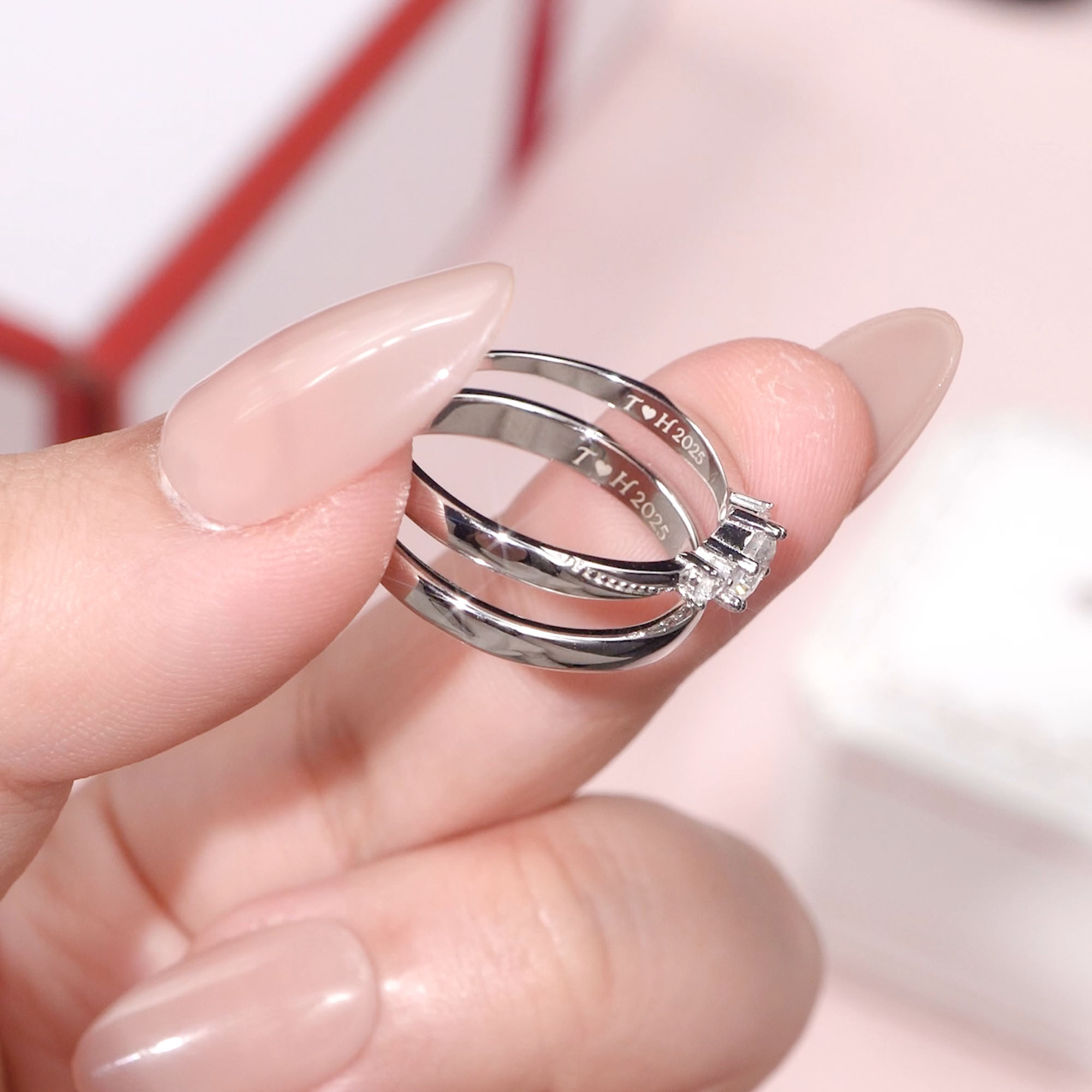 Khắc Tên Theo Yêu Cầu