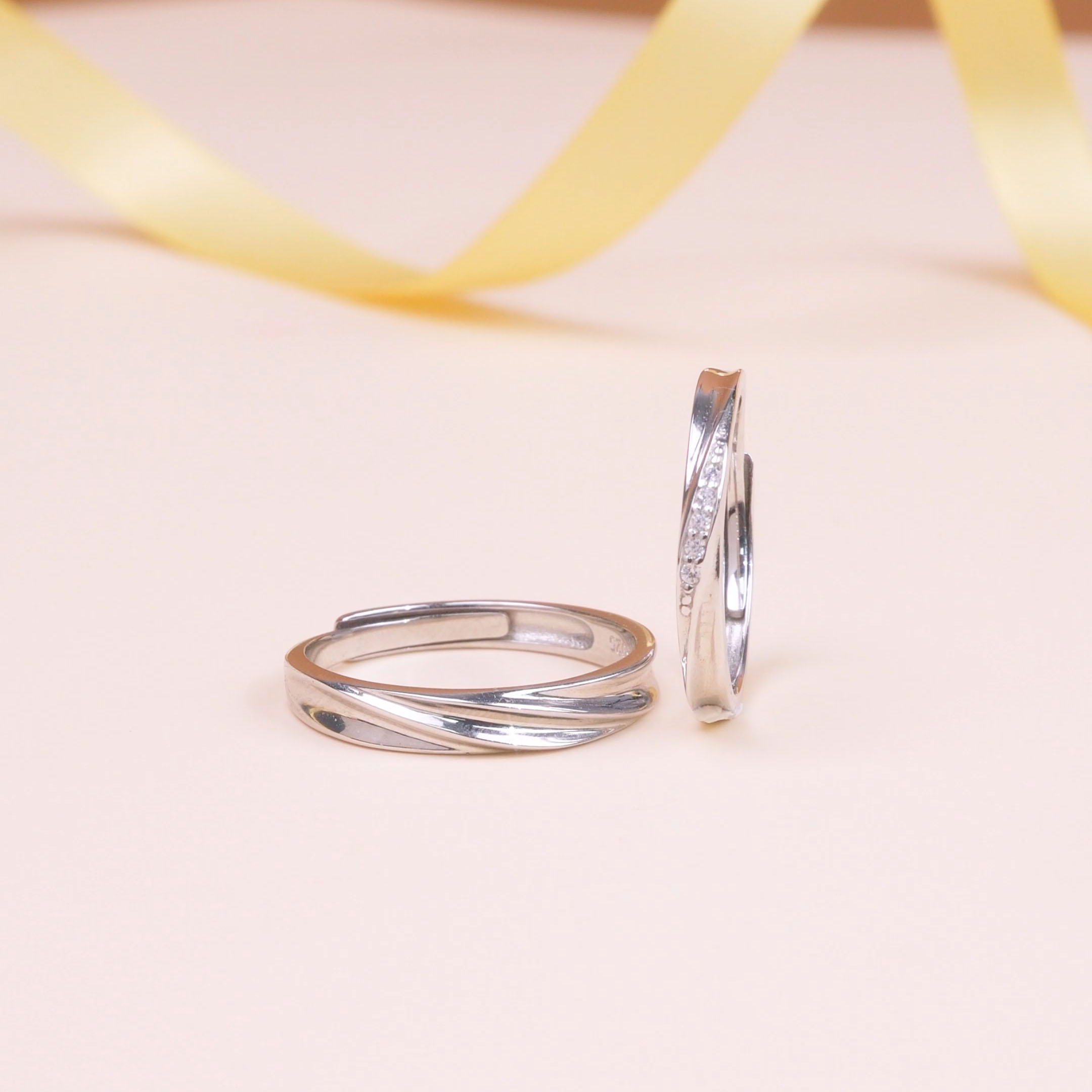 Nhẫn đôi Bạc Khắc Tên Chữ Theo Yêu Cầu BFF Couple Ciu LILI 811557